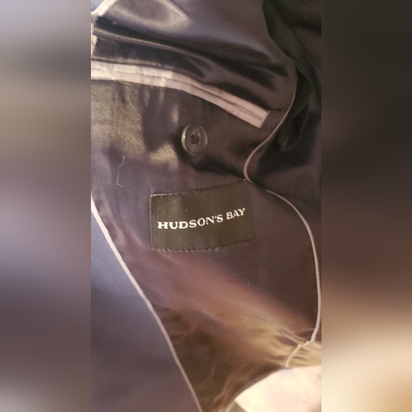 DKNY Men's Blue Suit - Picture 5 of 8